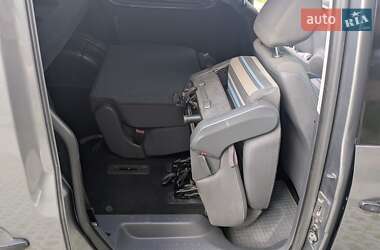 Минивэн Volkswagen Caddy 2011 в 