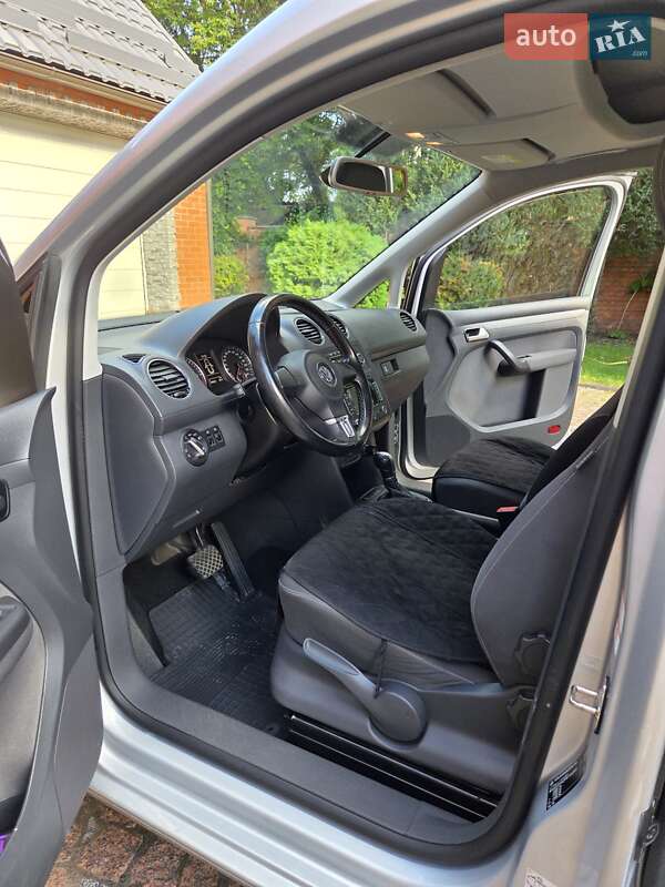 Минивэн Volkswagen Caddy 2015 в Ахтырке