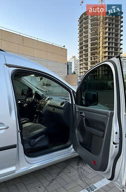 Минивэн Volkswagen Caddy 2015 в 