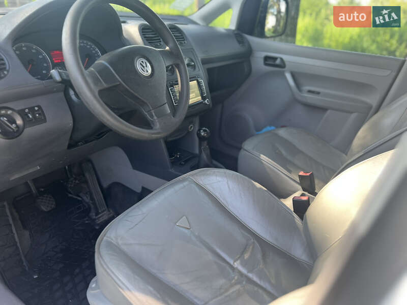 Минивэн Volkswagen Caddy 2009 в Киеве