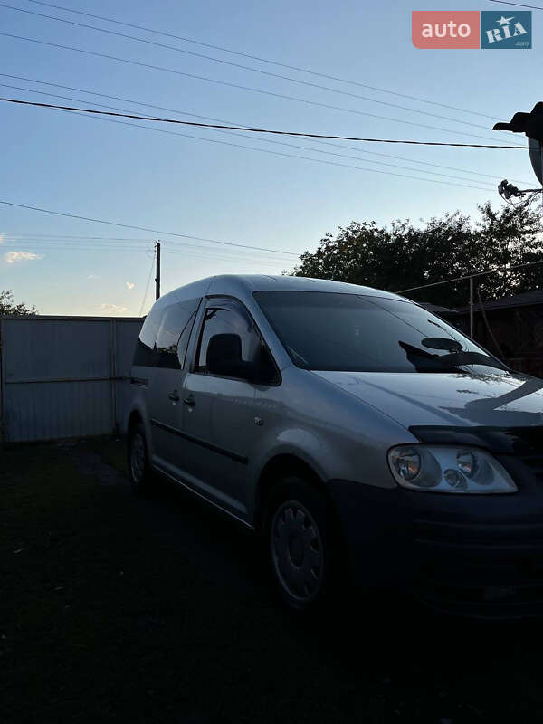 Минивэн Volkswagen Caddy 2005 в Богодухове