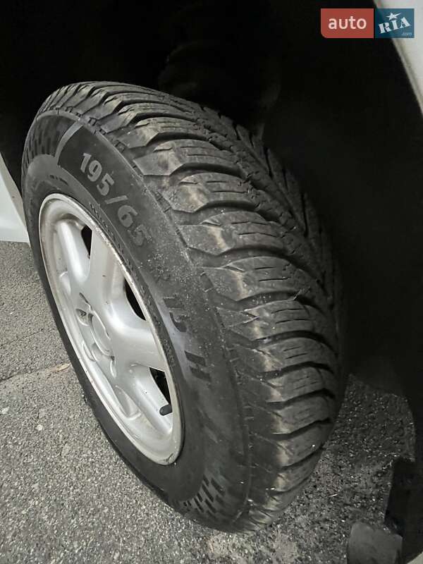 Минивэн Volkswagen Caddy 2013 в Киеве фото 18 Минивэн Volkswagen Caddy 2013 в Киеве