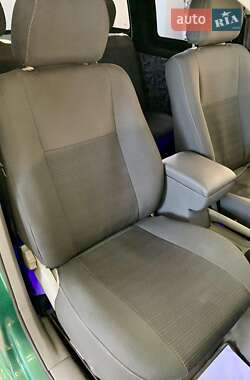 Минивэн Volkswagen Caddy 2005 в 