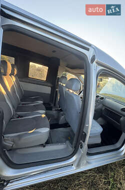 Минивэн Volkswagen Caddy 2010 в 