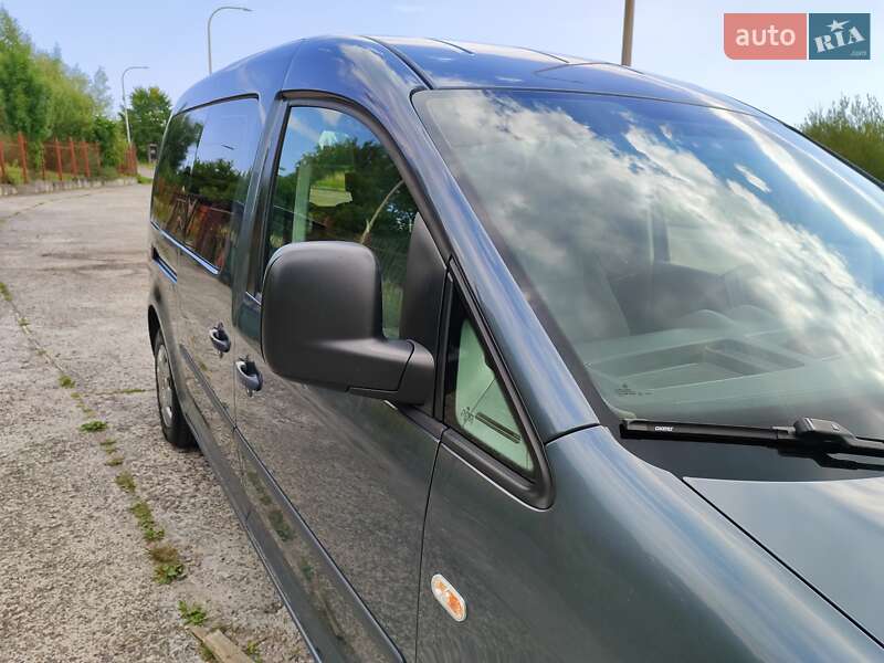 Минивэн Volkswagen Caddy 2008 в Трускавце