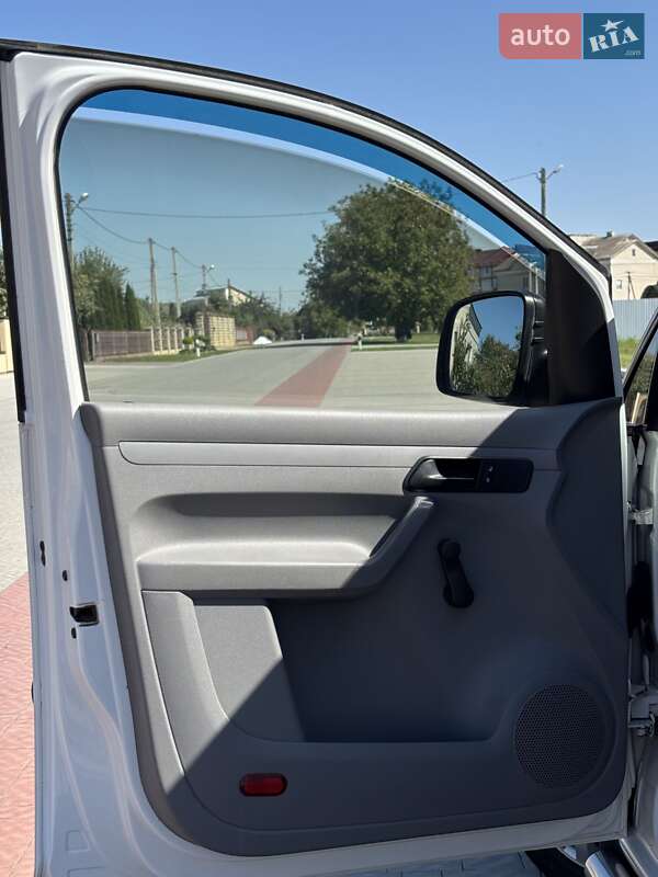 Минивэн Volkswagen Caddy 2010 в Гусятине фото 5 Минивэн Volkswagen Caddy 2010 в Гусятине