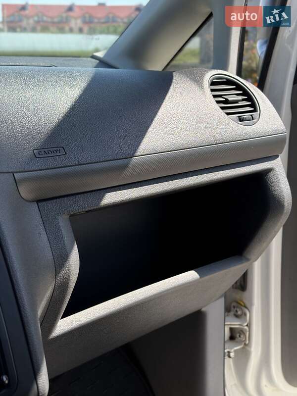 Минивэн Volkswagen Caddy 2010 в Гусятине фото 16 Минивэн Volkswagen Caddy 2010 в Гусятине