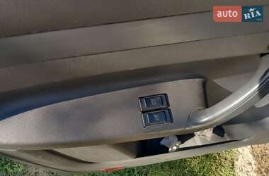 Минивэн Volkswagen Caddy 2013 в 
