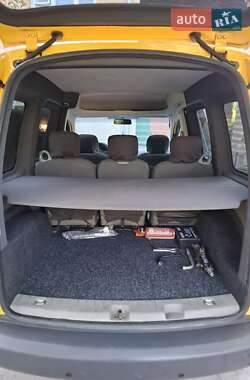 Минивэн Volkswagen Caddy 2006 в 