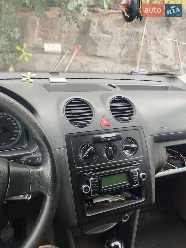 Мінівен Volkswagen Caddy 2010 в Жмеринці