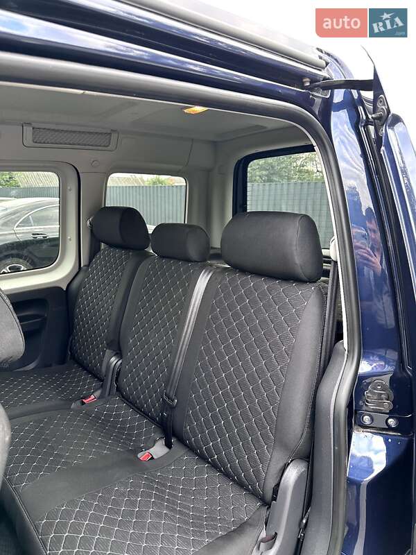 Мінівен Volkswagen Caddy 2013 в Вінниці