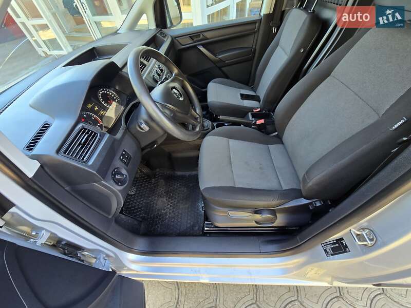 Грузовой фургон Volkswagen Caddy 2016 в Одессе