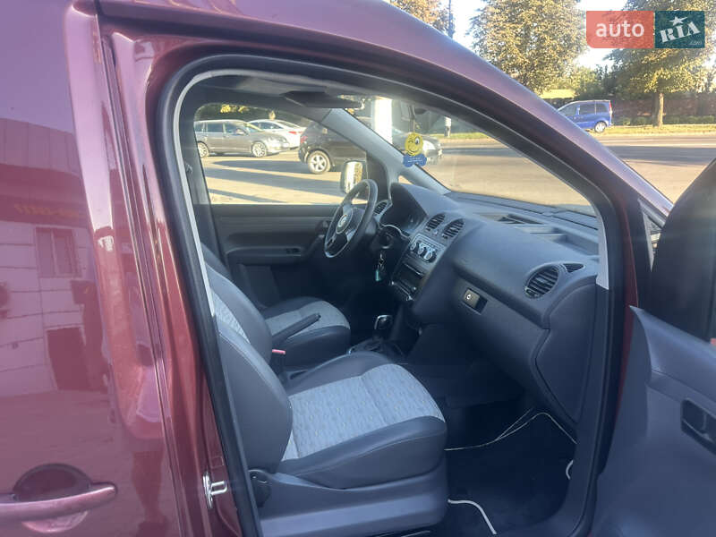 Грузовой фургон Volkswagen Caddy 2011 в Житомире