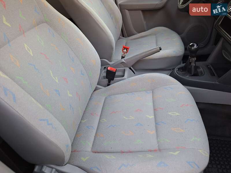 Минивэн Volkswagen Caddy 2007 в Черновцах