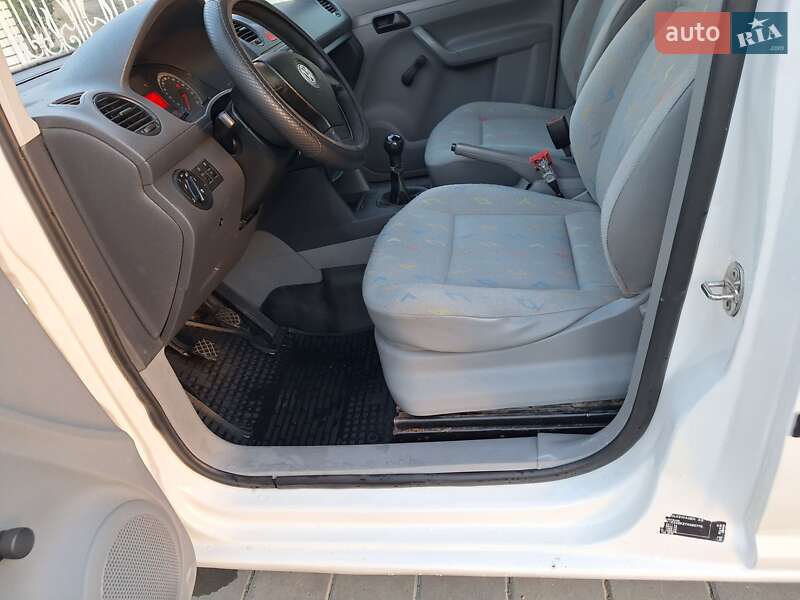 Минивэн Volkswagen Caddy 2007 в Черновцах