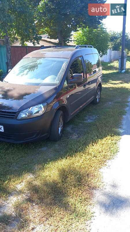 Минивэн Volkswagen Caddy 2011 в Чернигове