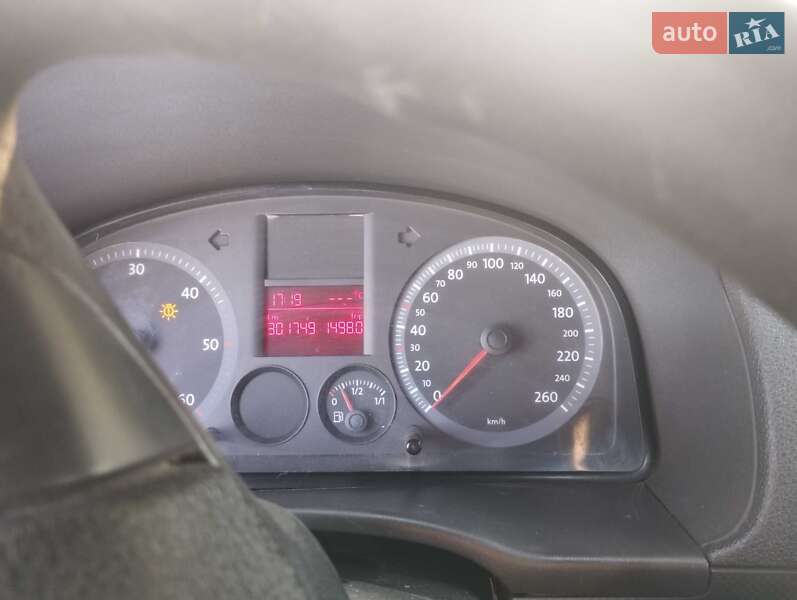 Вантажний фургон Volkswagen Caddy 2008 в Чорткові