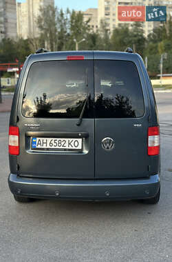 Минивэн Volkswagen Caddy 2010 в 