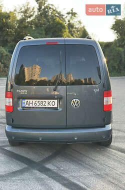 Минивэн Volkswagen Caddy 2010 в 