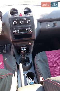 Минивэн Volkswagen Caddy 2013 в 