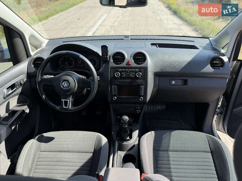 Минивэн Volkswagen Caddy 2015 в Кропивницком