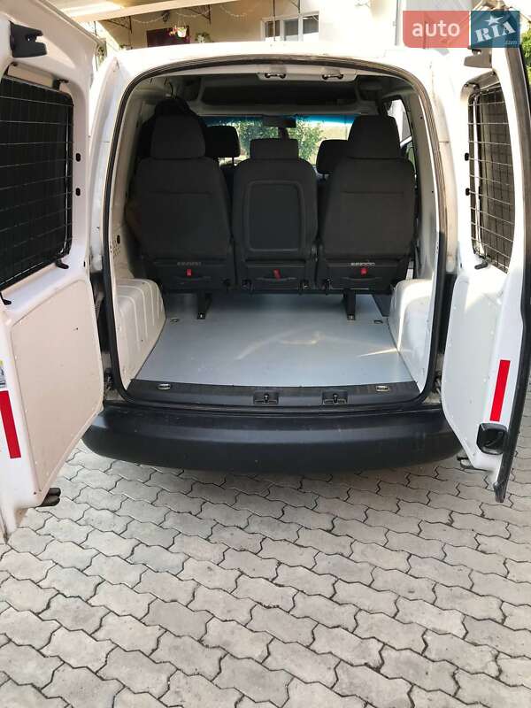 Минивэн Volkswagen Caddy 2013 в Ивано-Франковске