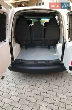 Минивэн Volkswagen Caddy 2013 в 