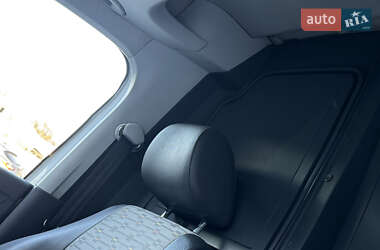 Грузовой фургон Volkswagen Caddy 2013 в 