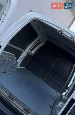 Грузовой фургон Volkswagen Caddy 2013 в 