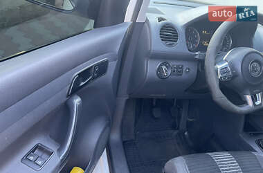 Грузовой фургон Volkswagen Caddy 2011 в 