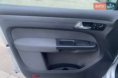 Минивэн Volkswagen Caddy 2012 в 