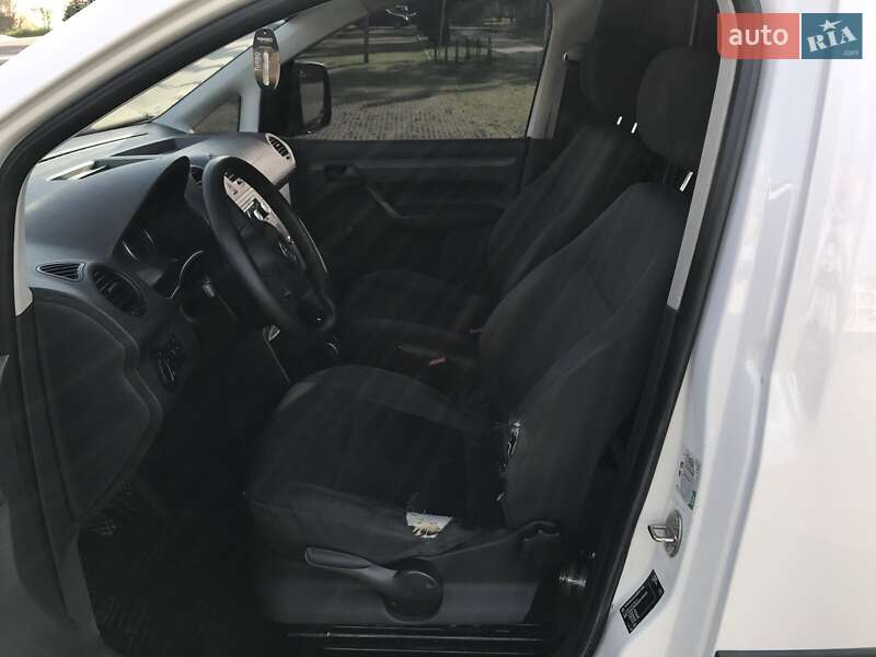 Грузовой фургон Volkswagen Caddy 2013 в Виноградове