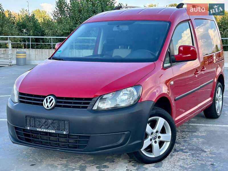 Мінівен Volkswagen Caddy 2014 в Києві