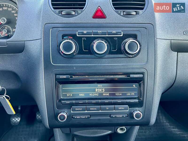 Мінівен Volkswagen Caddy 2014 в Києві