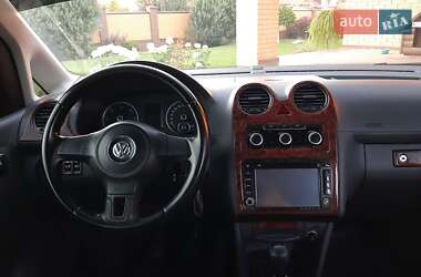 Минивэн Volkswagen Caddy 2011 в 