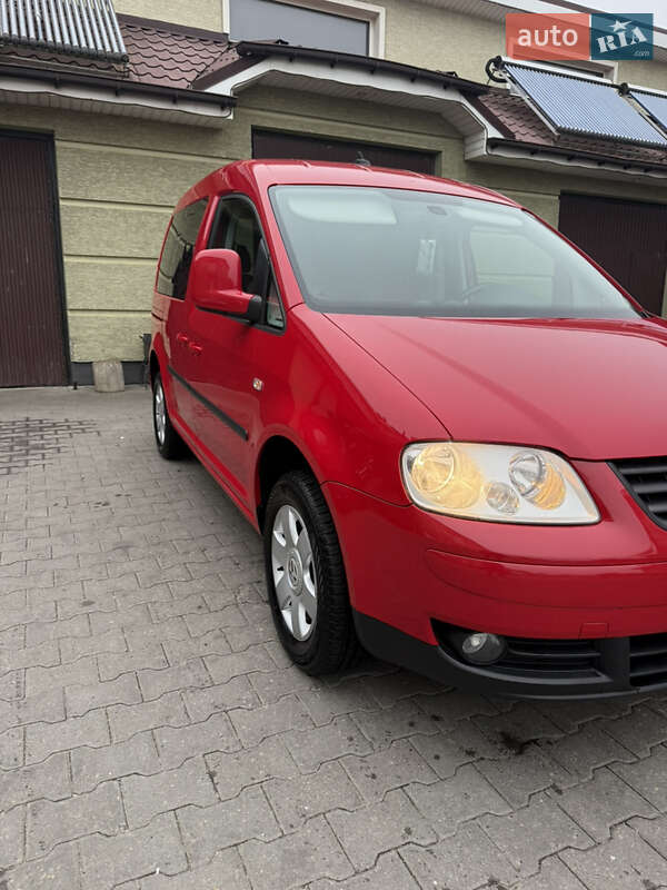 Минивэн Volkswagen Caddy 2009 в Владимире