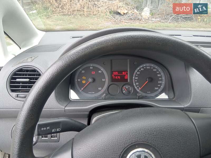 Минивэн Volkswagen Caddy 2006 в Звягеле