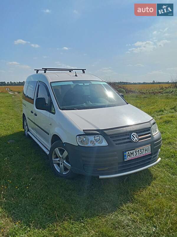 Минивэн Volkswagen Caddy 2008 в Емильчине