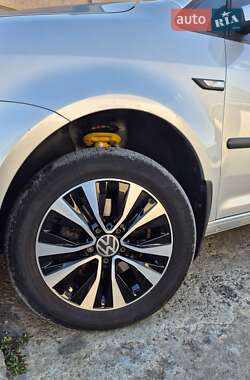 Минивэн Volkswagen Caddy 2013 в 
