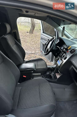 Минивэн Volkswagen Caddy 2005 в 