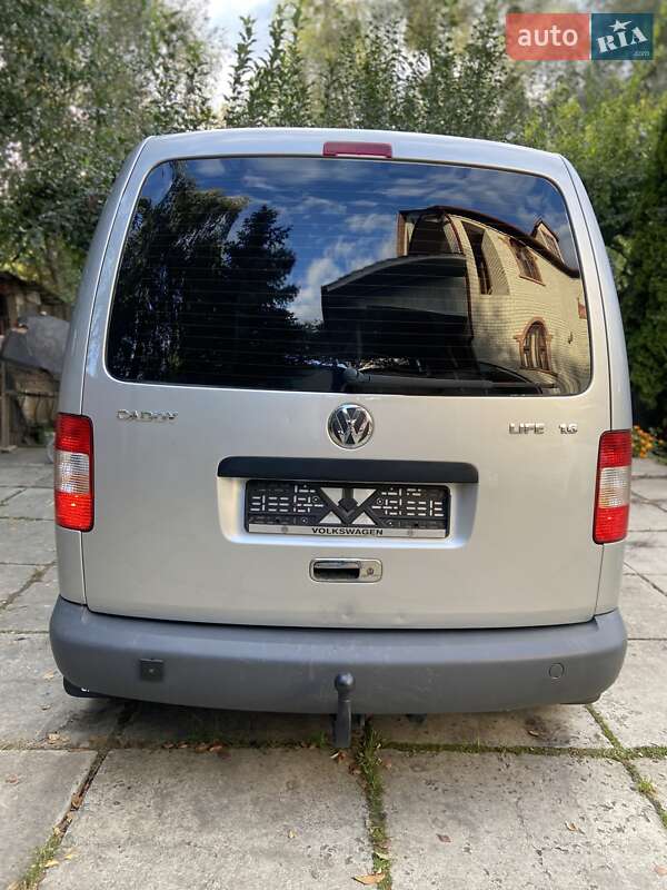 Минивэн Volkswagen Caddy 2008 в Киеве