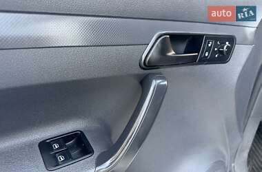 Минивэн Volkswagen Caddy 2012 в 