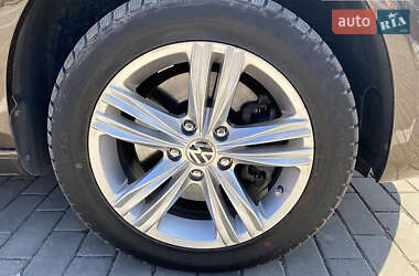 Минивэн Volkswagen Caddy 2017 в 