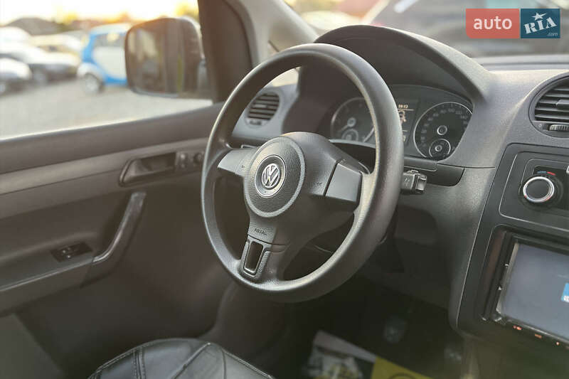 Мінівен Volkswagen Caddy 2011 в Коломиї