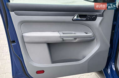 Минивэн Volkswagen Caddy 2009 в 