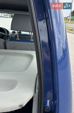 Минивэн Volkswagen Caddy 2009 в 