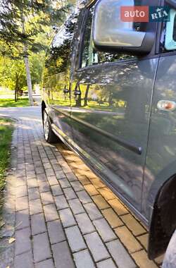 Минивэн Volkswagen Caddy 2011 в 