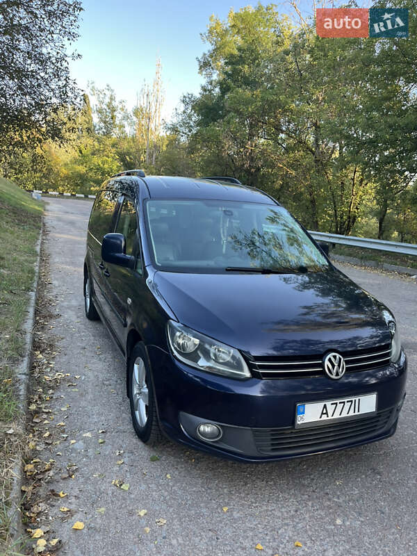Минивэн Volkswagen Caddy 2012 в Житомире