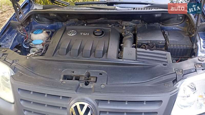Минивэн Volkswagen Caddy 2005 в Соленом