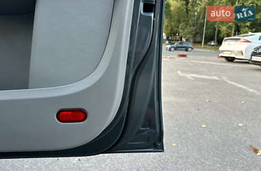 Минивэн Volkswagen Caddy 2009 в 